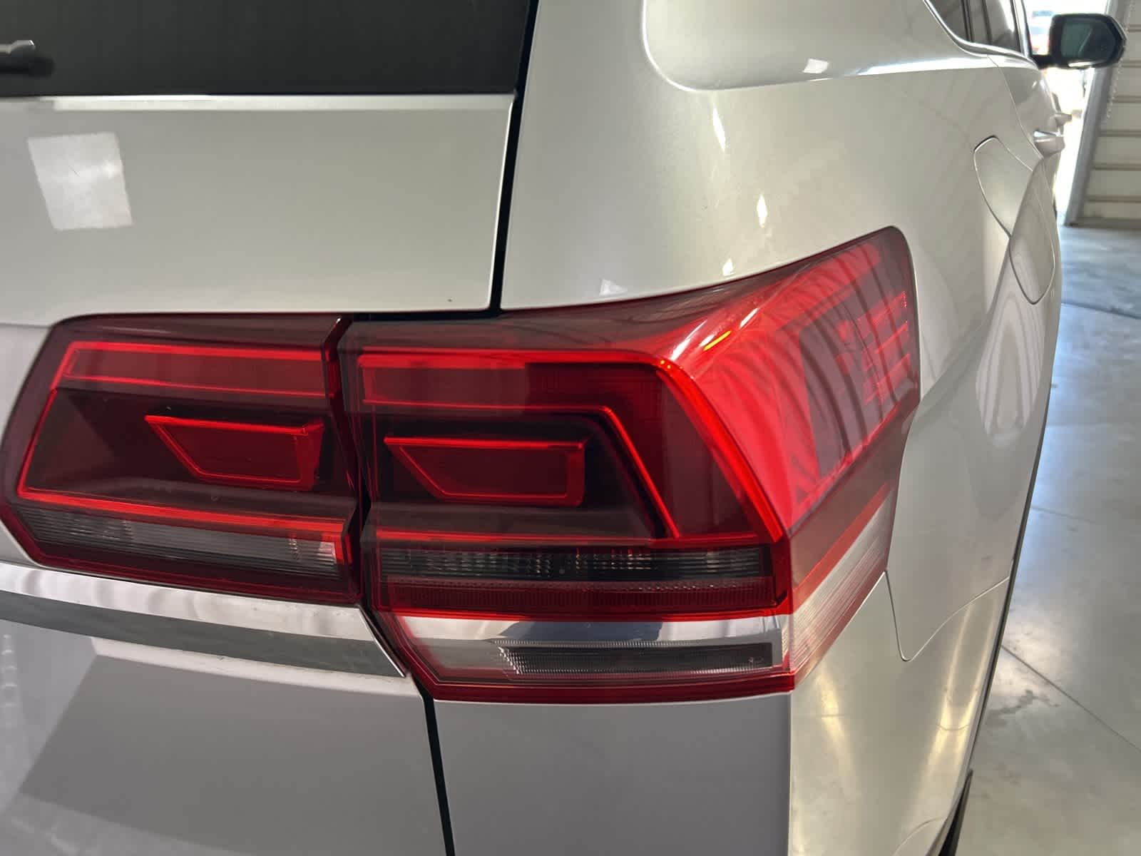 Thumbnail: 2018 Volkswagen Atlas - 9