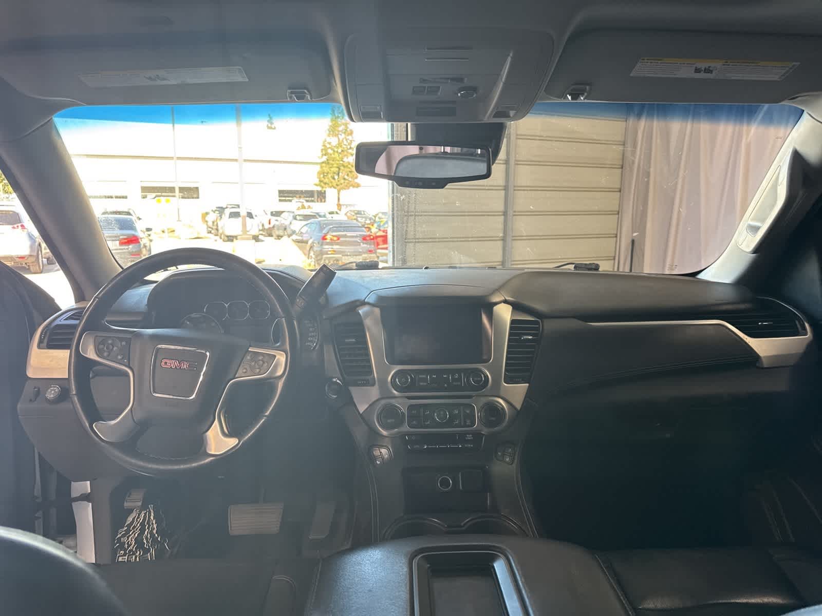 Thumbnail: 2019 GMC Yukon XL - 20