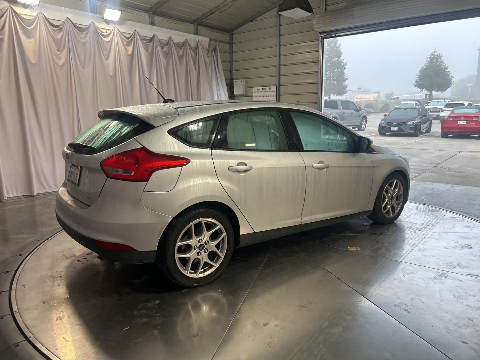 Thumbnail: 2015 Ford Focus - 8
