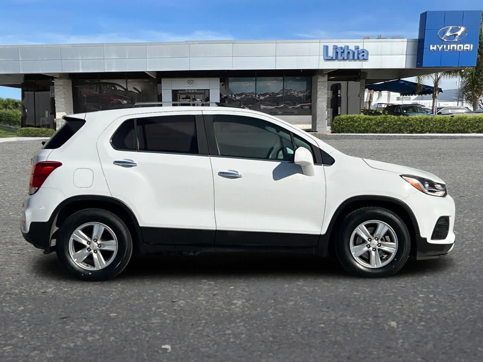 Thumbnail: 2018 Chevrolet Trax - 9