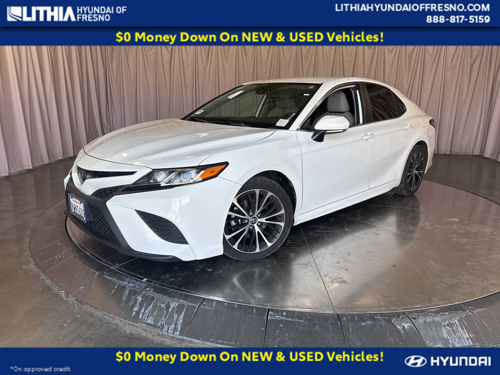 Thumbnail: 2019 Toyota Camry - 1