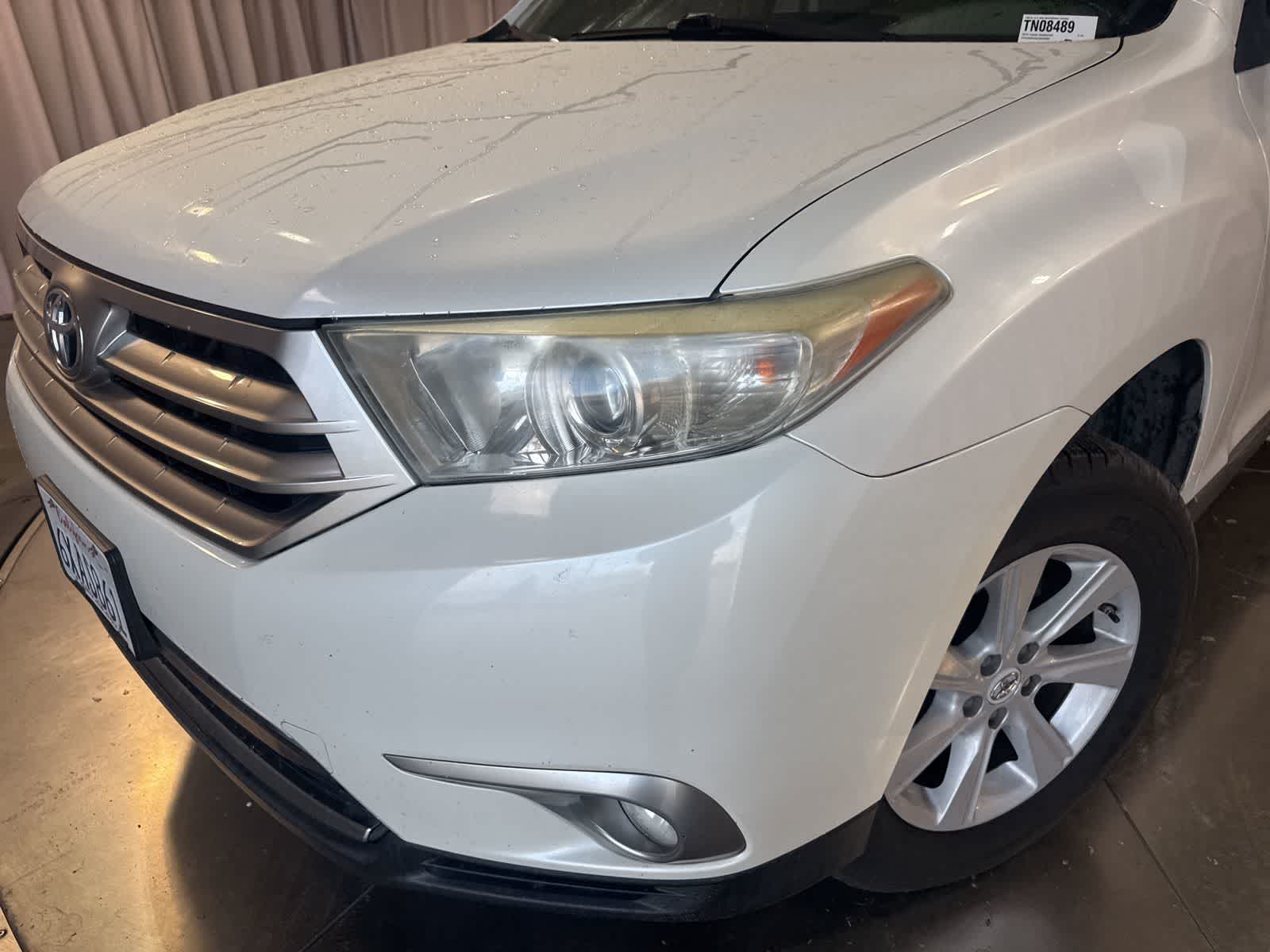 2012 Toyota Highlander SE FWD photo 3