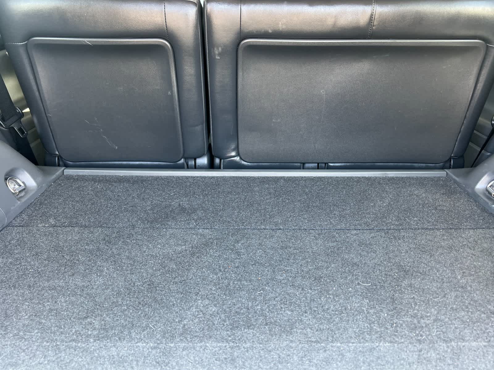 Thumbnail: 2014 Toyota Prius v - 15