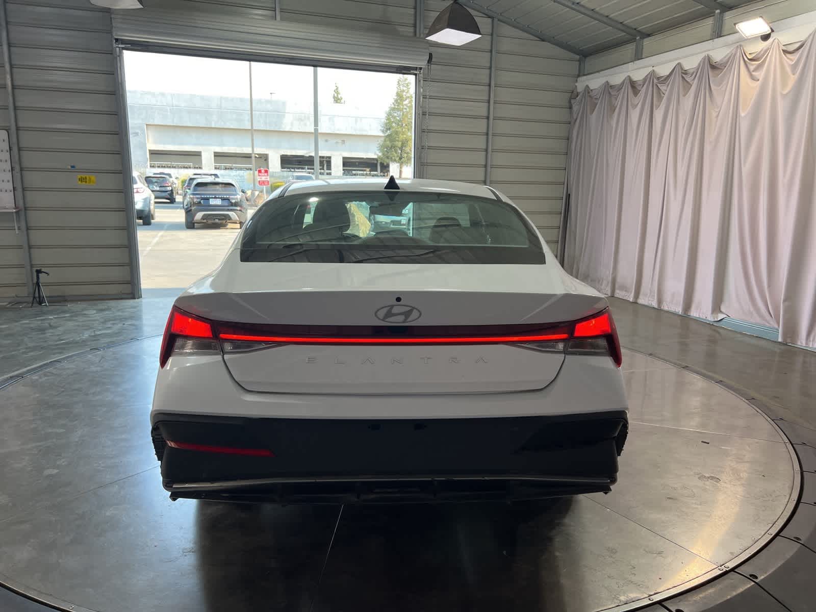Thumbnail: 2025 Hyundai Elantra - 6