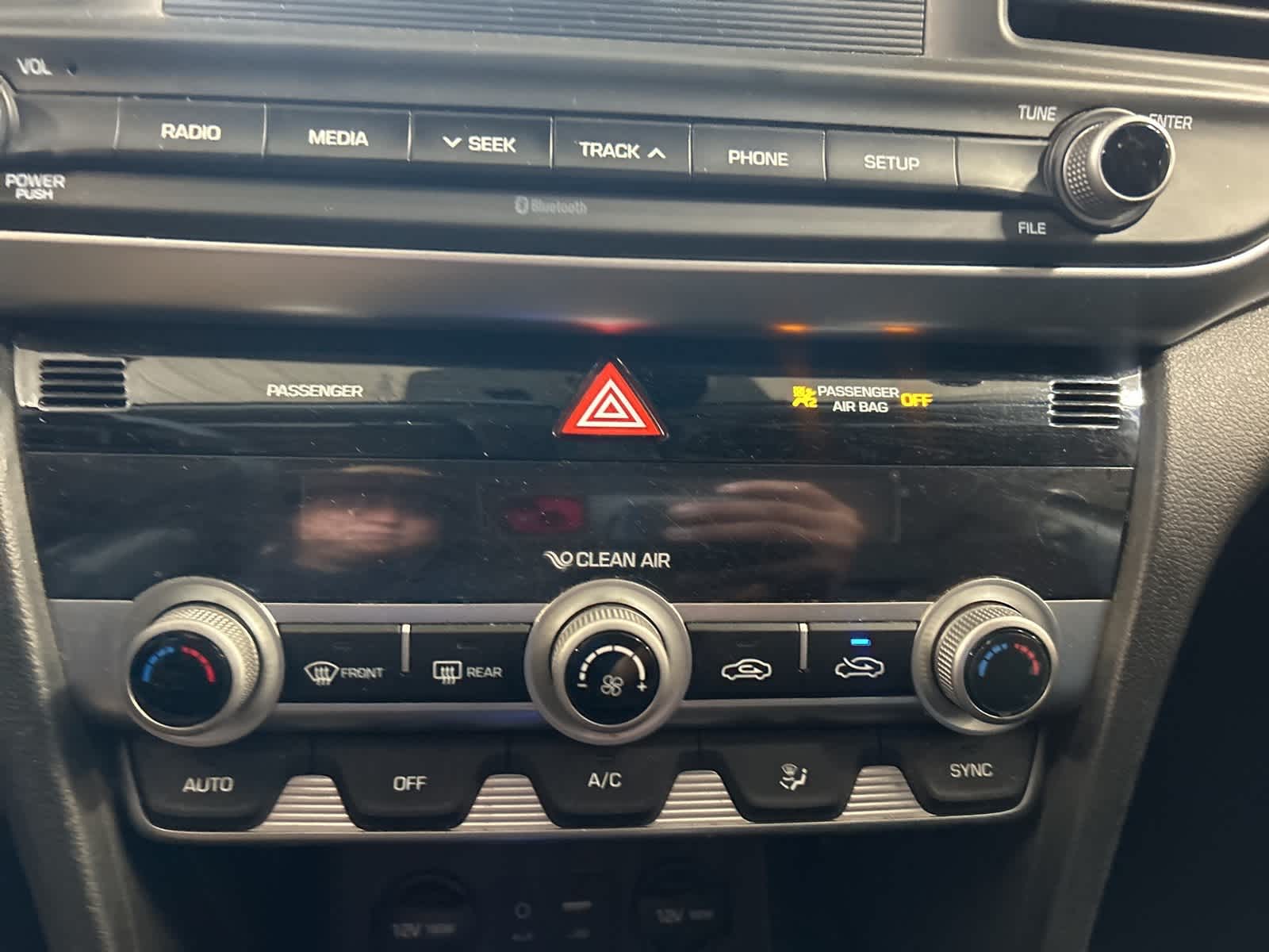 Thumbnail: 2020 Hyundai Elantra - 27