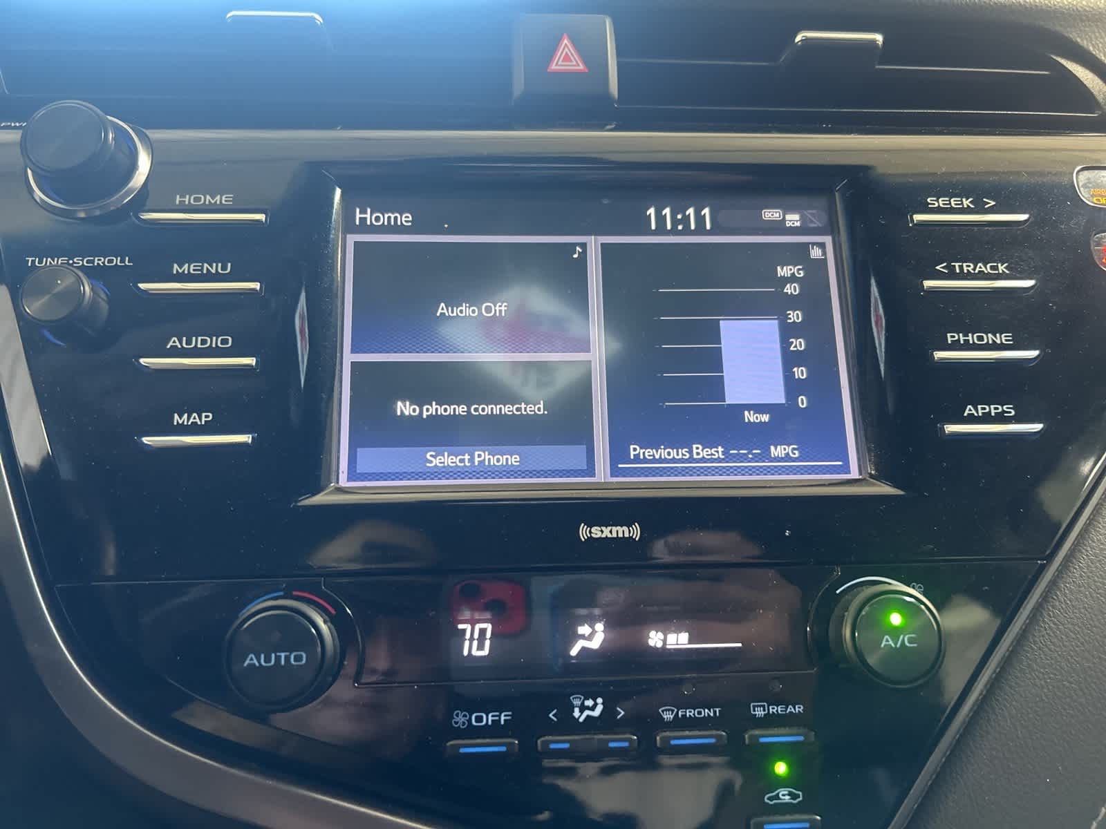 Thumbnail: 2020 Toyota Camry - 26