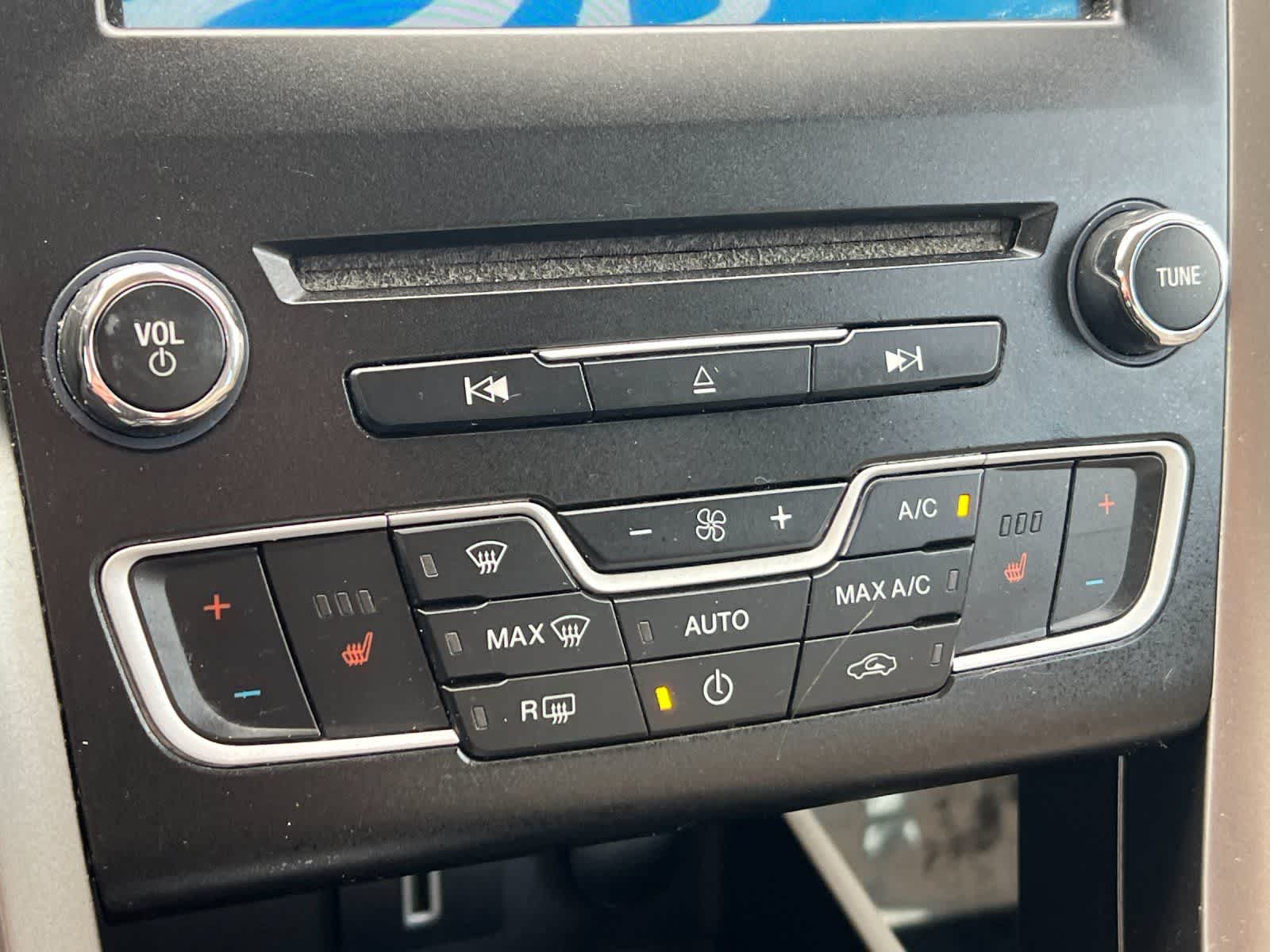 Thumbnail: 2017 Ford Fusion - 21