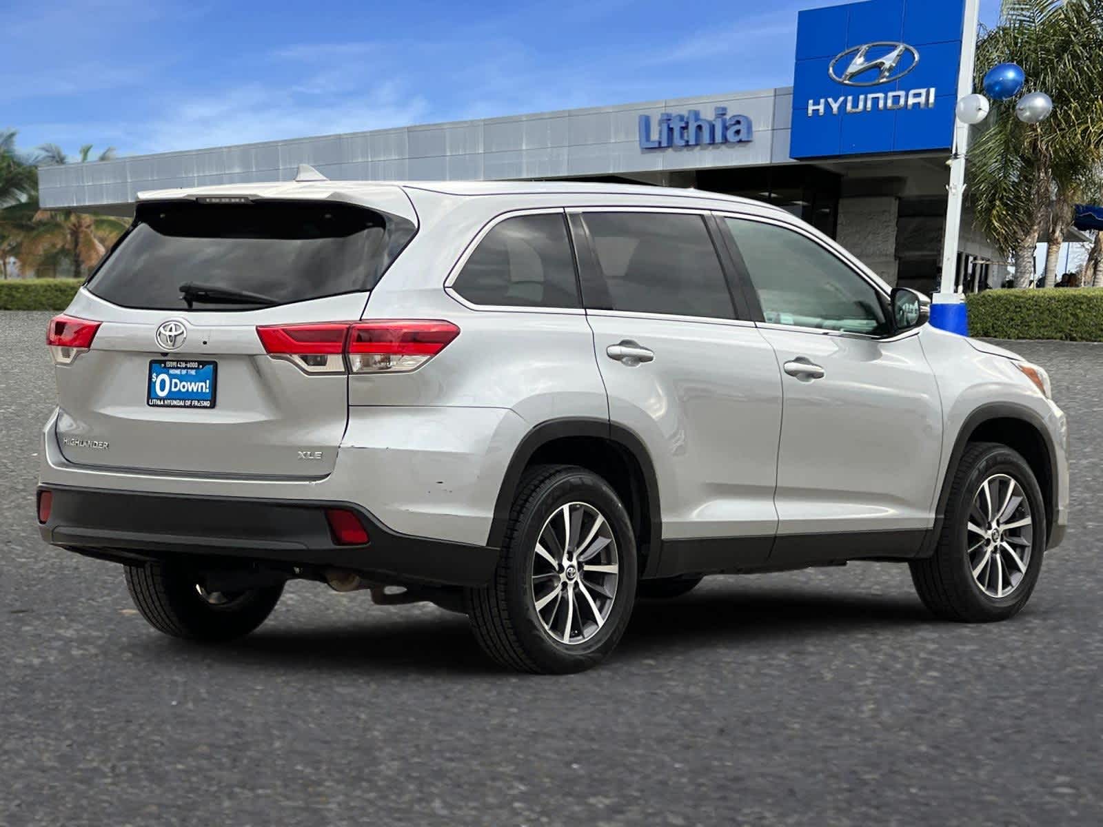 Thumbnail: 2019 Toyota Highlander - 2