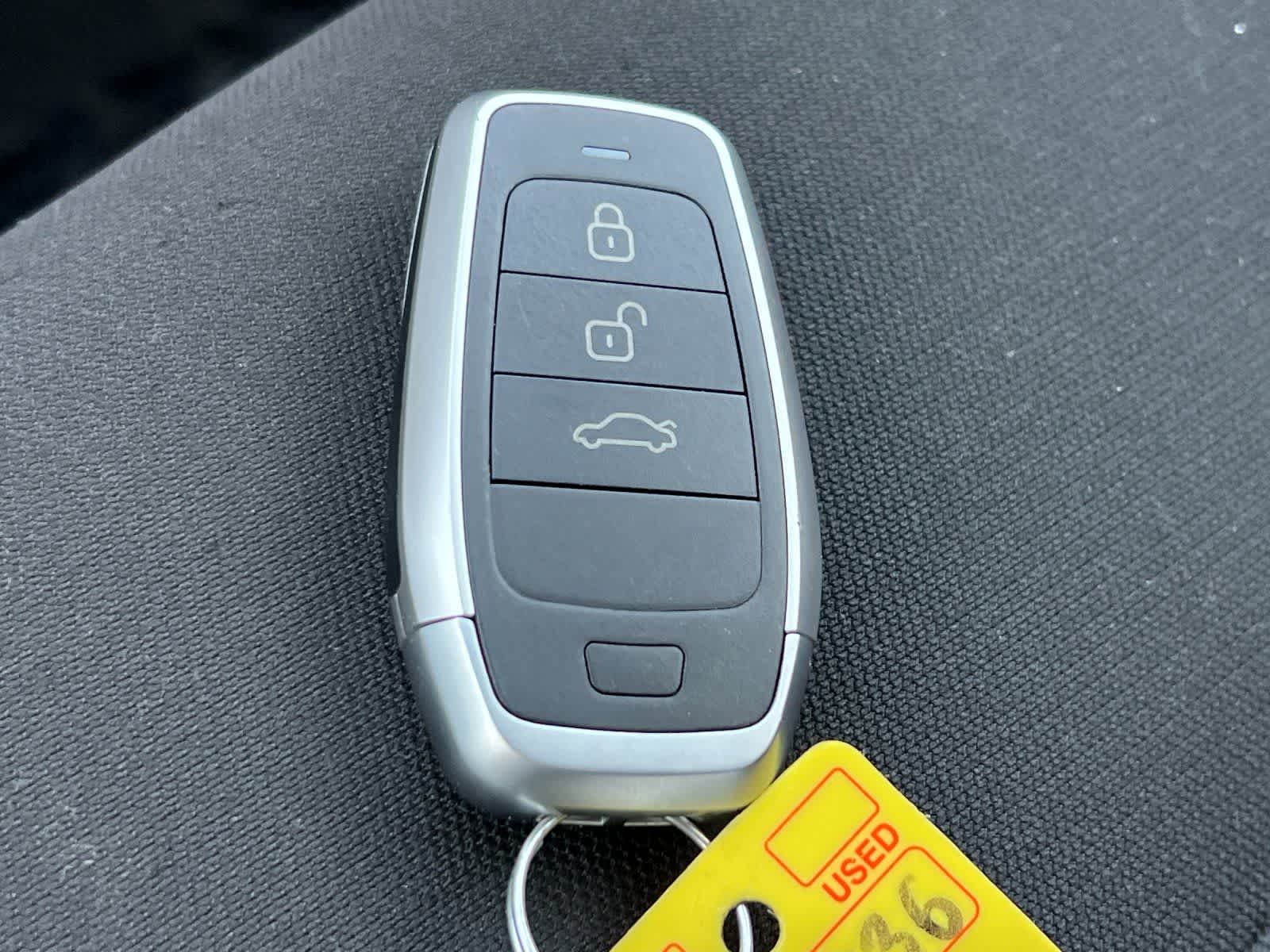 Thumbnail: 2023 Chrysler Voyager - 29