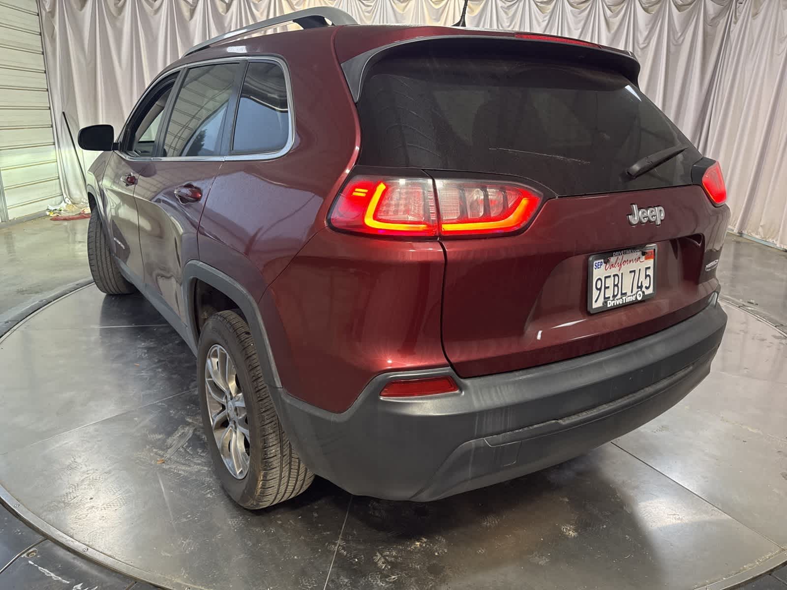 Thumbnail: 2019 Jeep Cherokee - 9