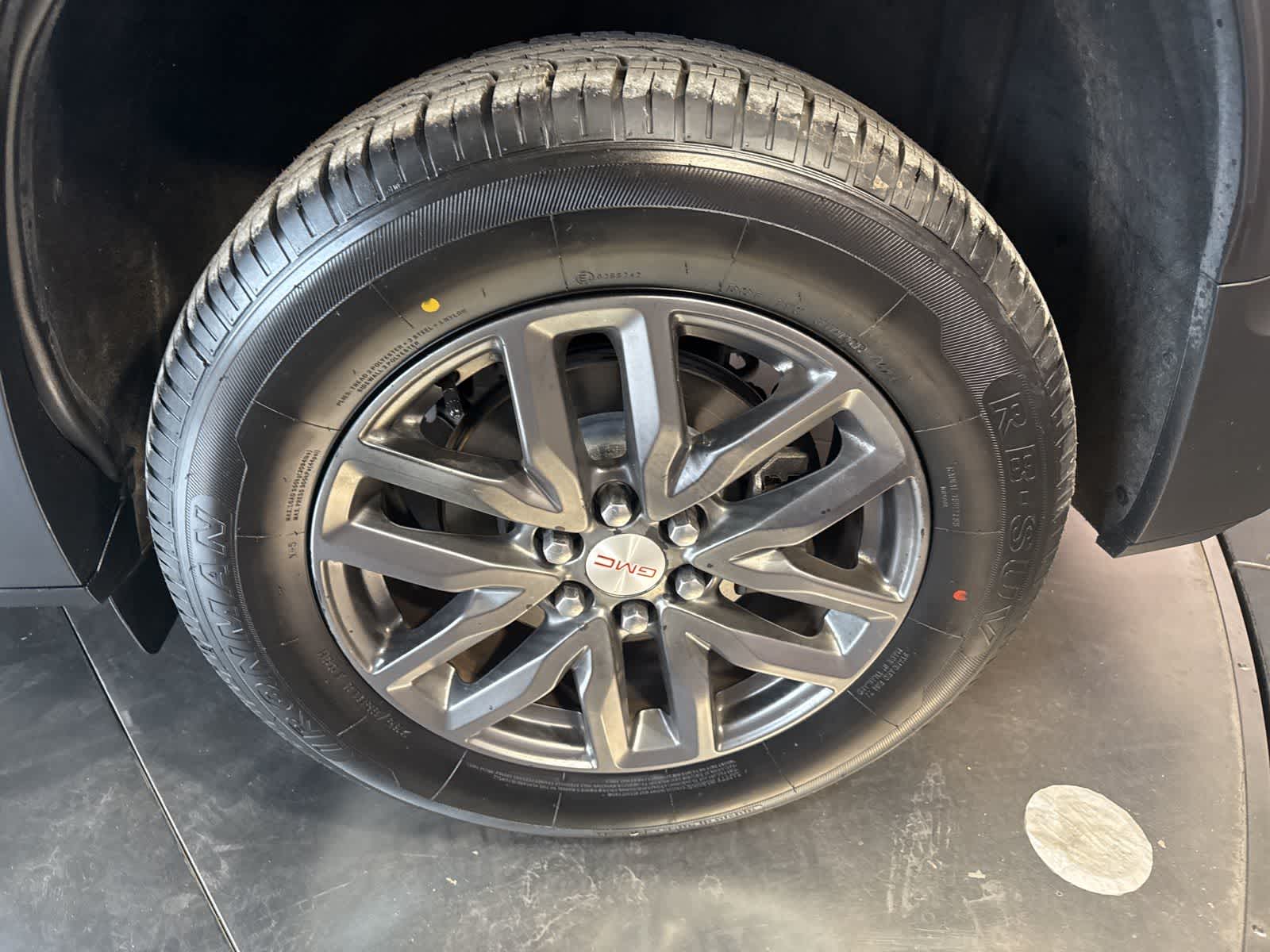 Thumbnail: 2019 GMC Acadia - 10