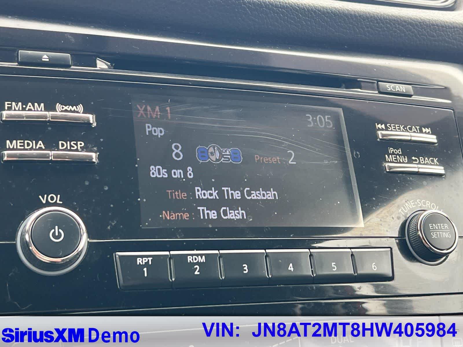 Thumbnail: 2017 Nissan Rogue - 30