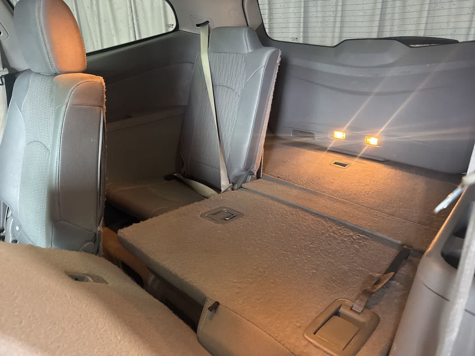 Thumbnail: 2017 Chevrolet Traverse - 19