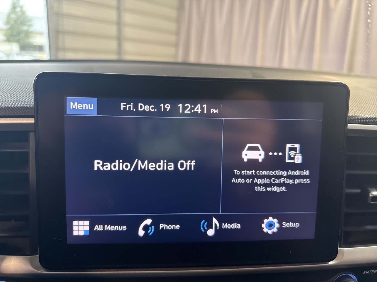 Thumbnail: 2023 Hyundai Venue - 16