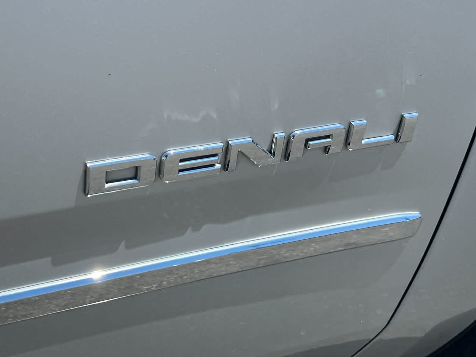 Thumbnail: 2020 GMC Yukon XL - 30