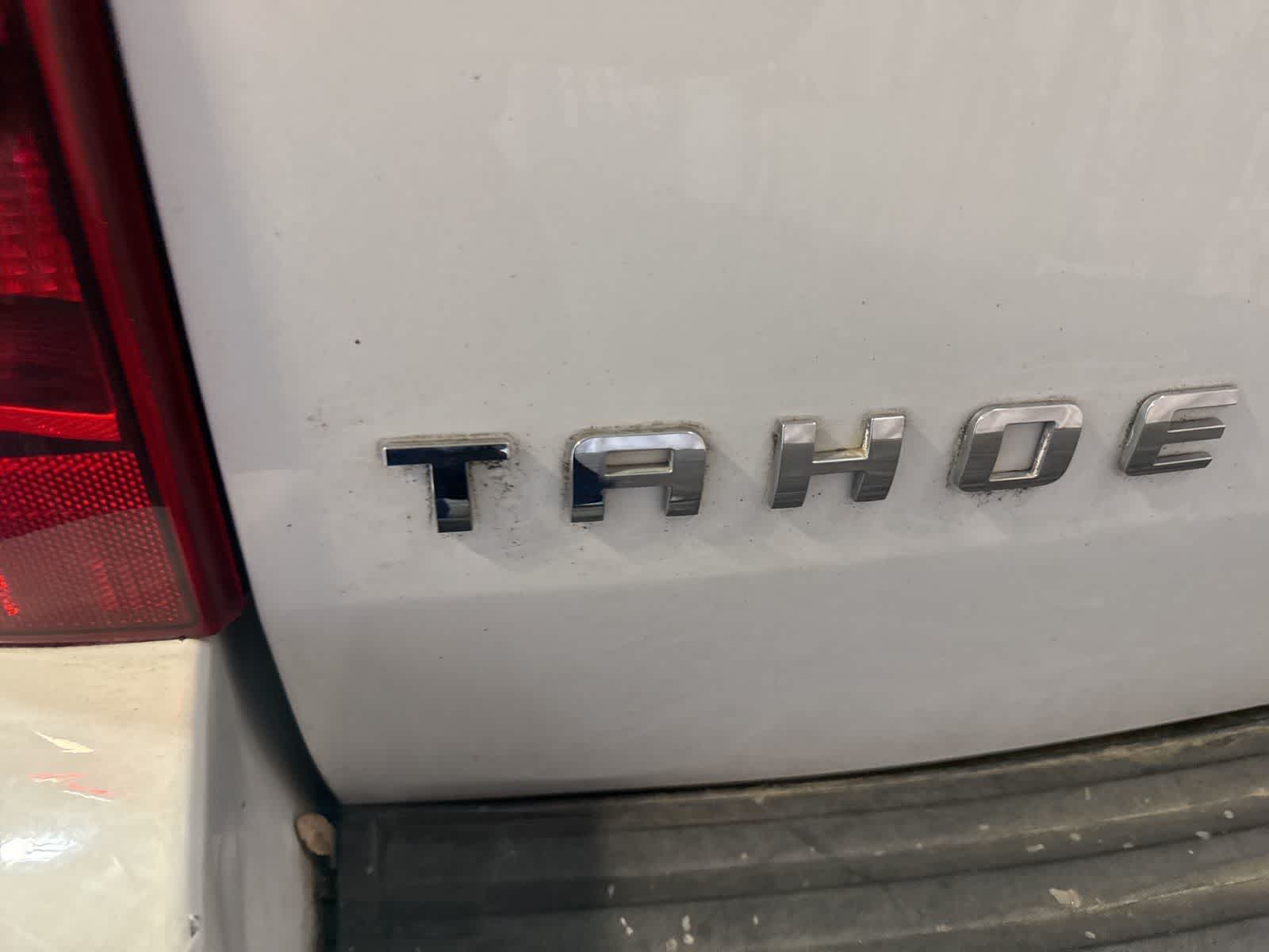 Thumbnail: 2010 Chevrolet Tahoe - 13