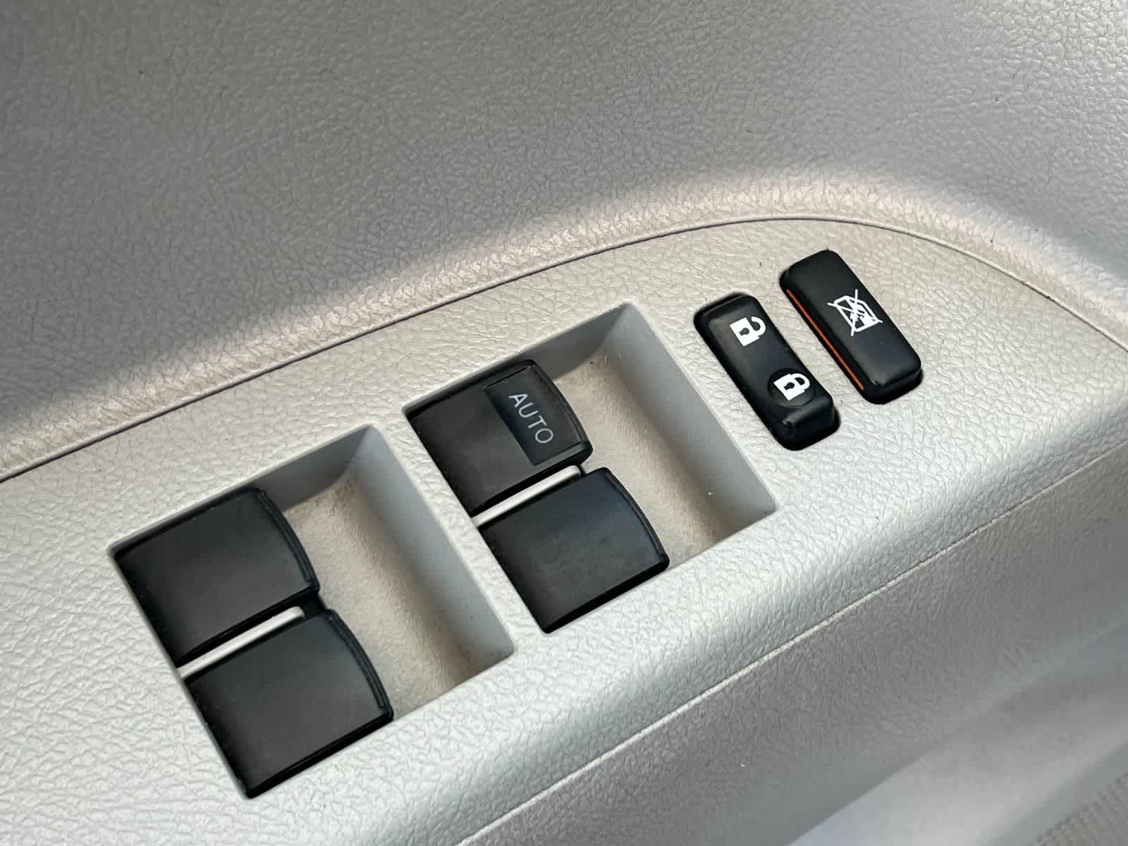 Thumbnail: 2013 Toyota Highlander - 14