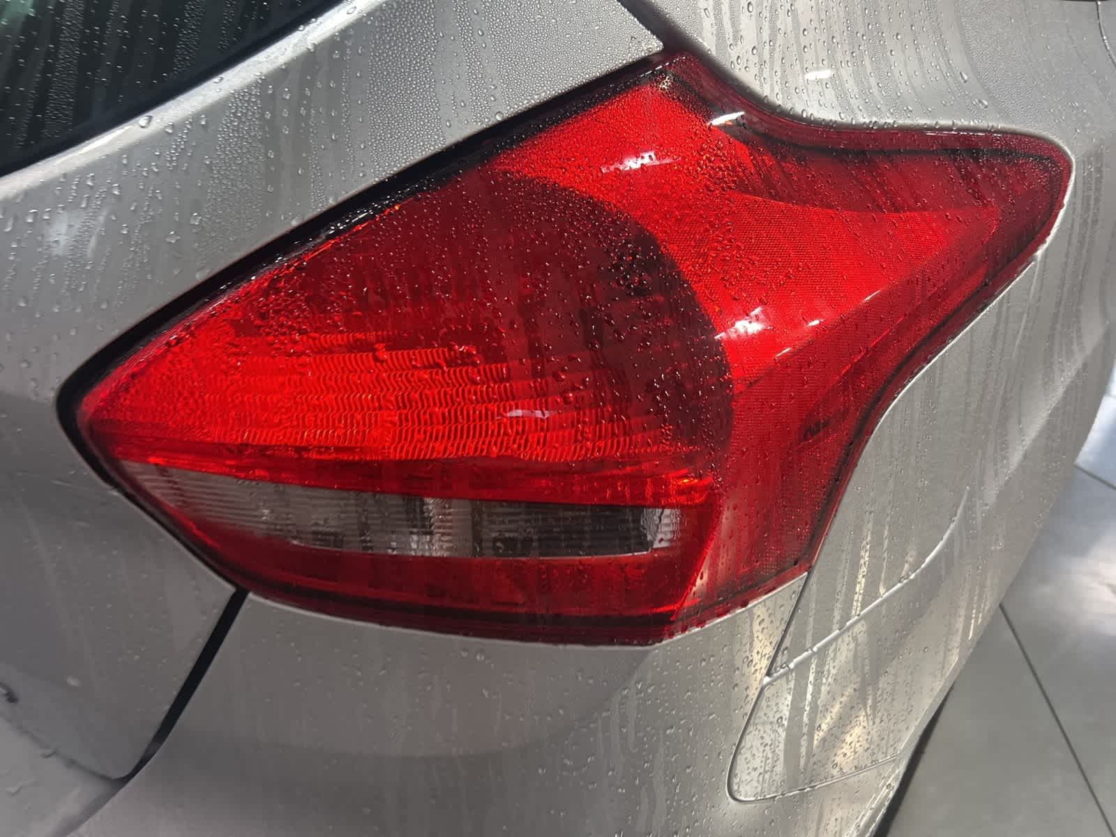 Thumbnail: 2015 Ford Focus - 9