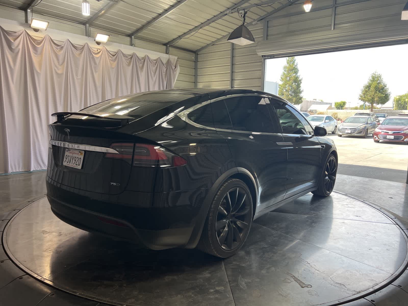 Thumbnail: 2017 Tesla Model X - 7
