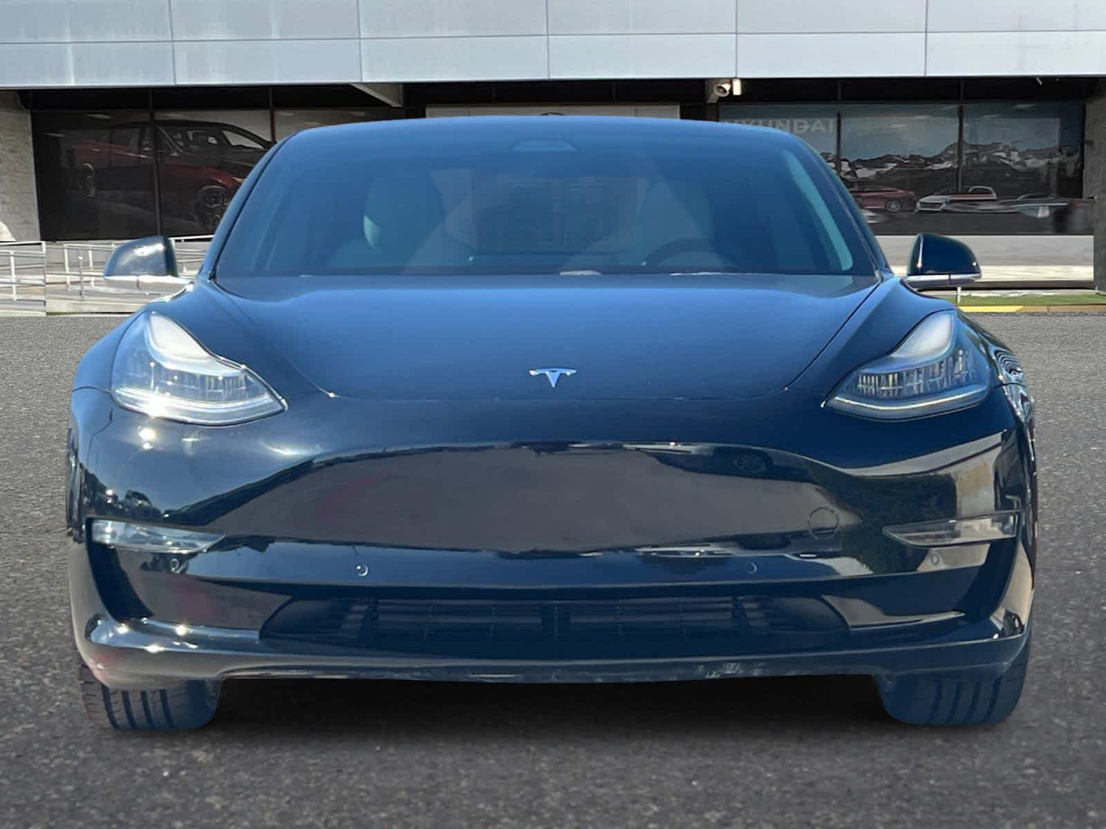 Thumbnail: 2018 Tesla Model 3 - 11