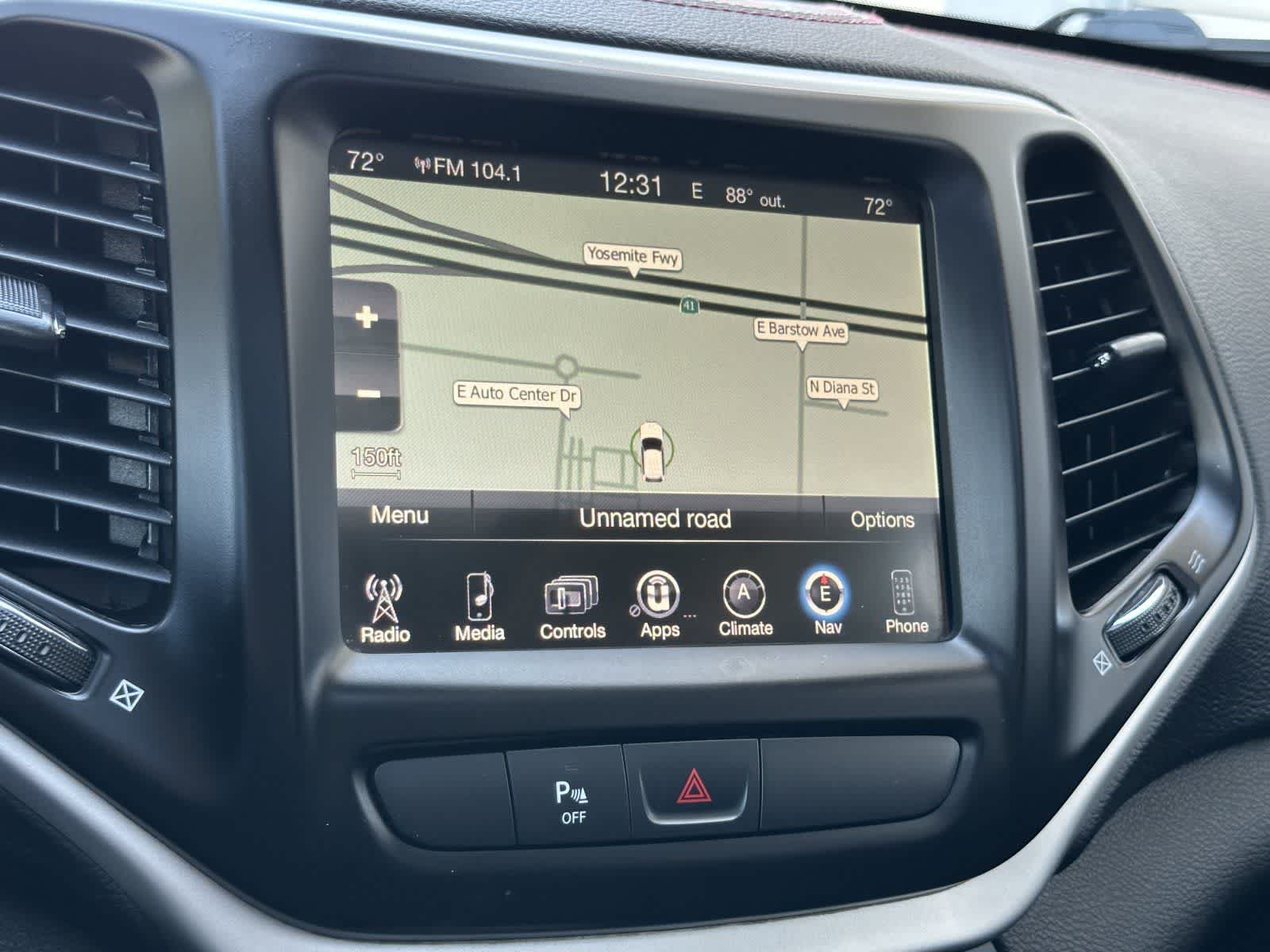 Thumbnail: 2017 Jeep Cherokee - 20