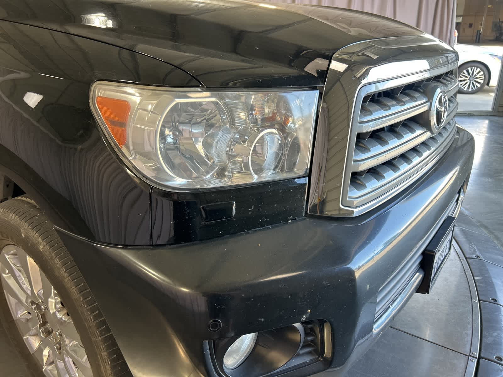 2011 Toyota Sequoia Platinum 4