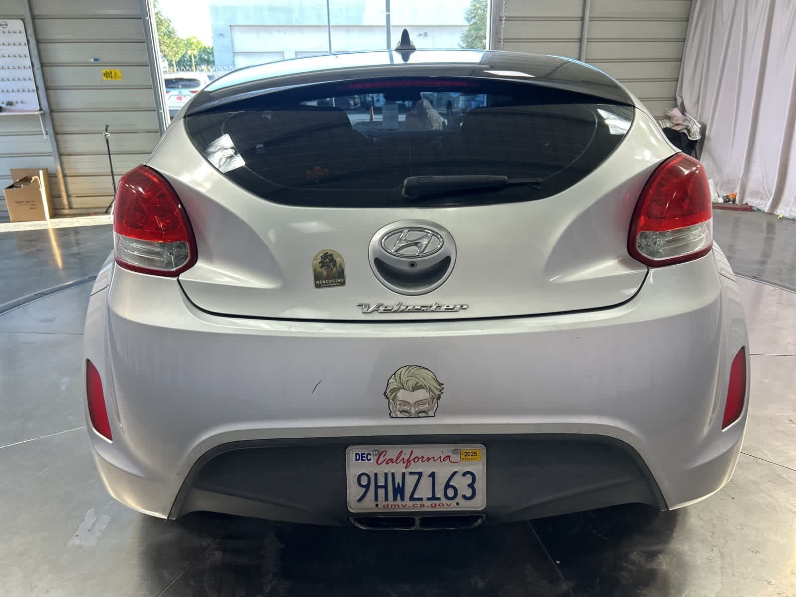 Thumbnail: 2015 Hyundai Veloster - 18