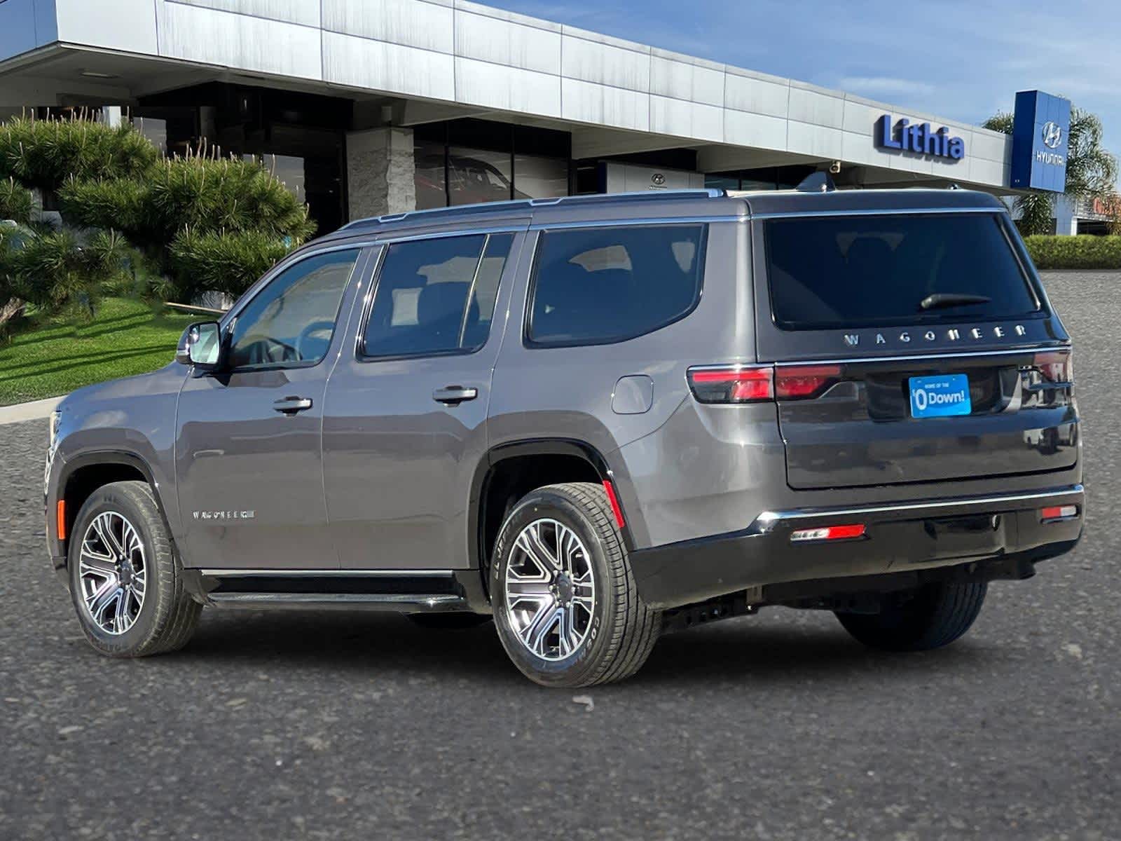 Thumbnail: 2024 Jeep Wagoneer - 6