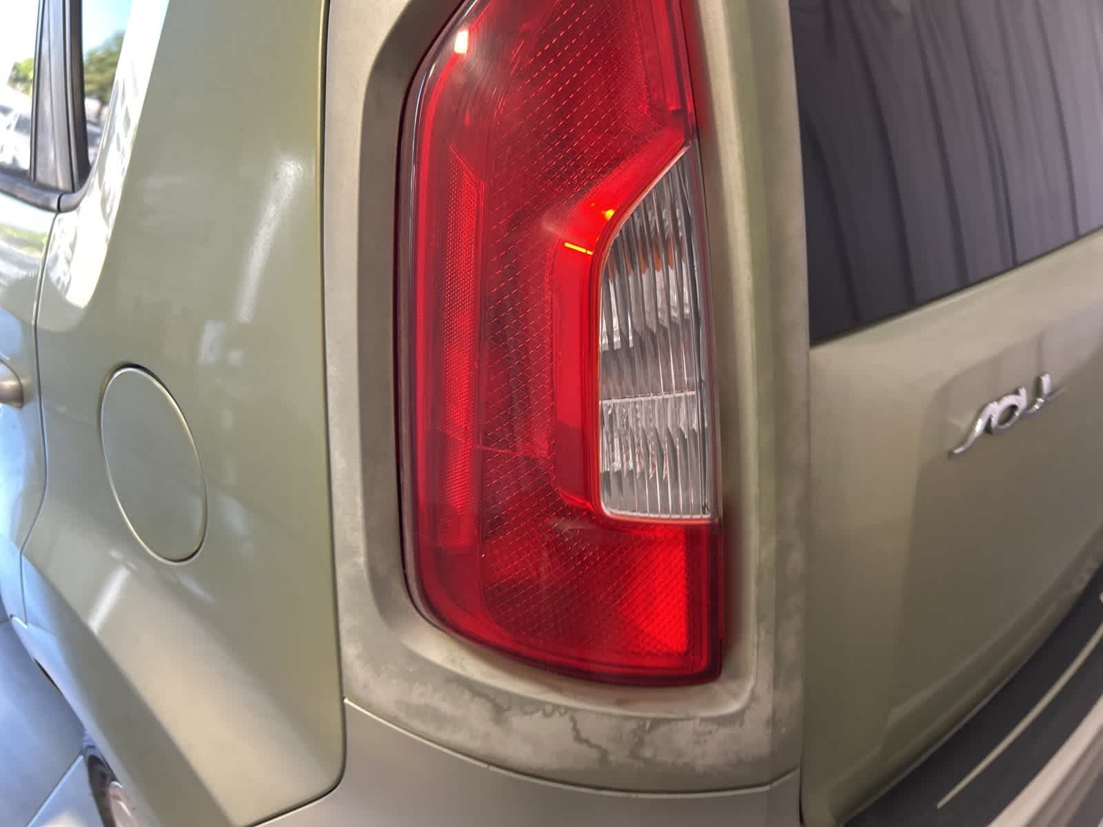 Thumbnail: 2013 Kia Soul - 12