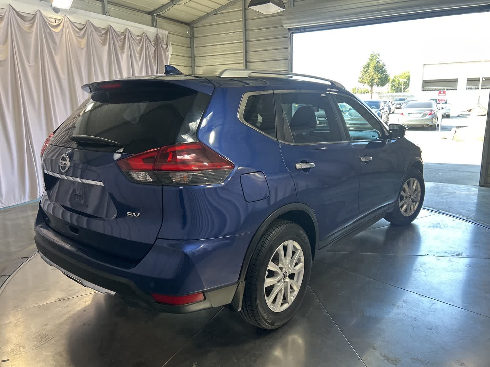 Thumbnail: 2020 Nissan Rogue - 8