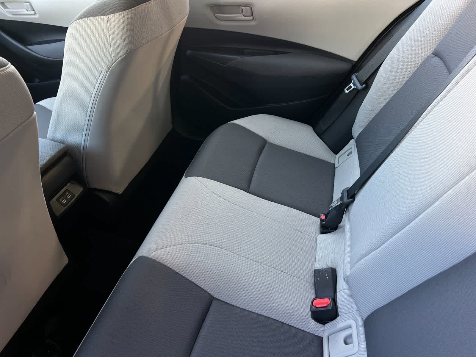 2026 Toyota Corolla LE photo 4