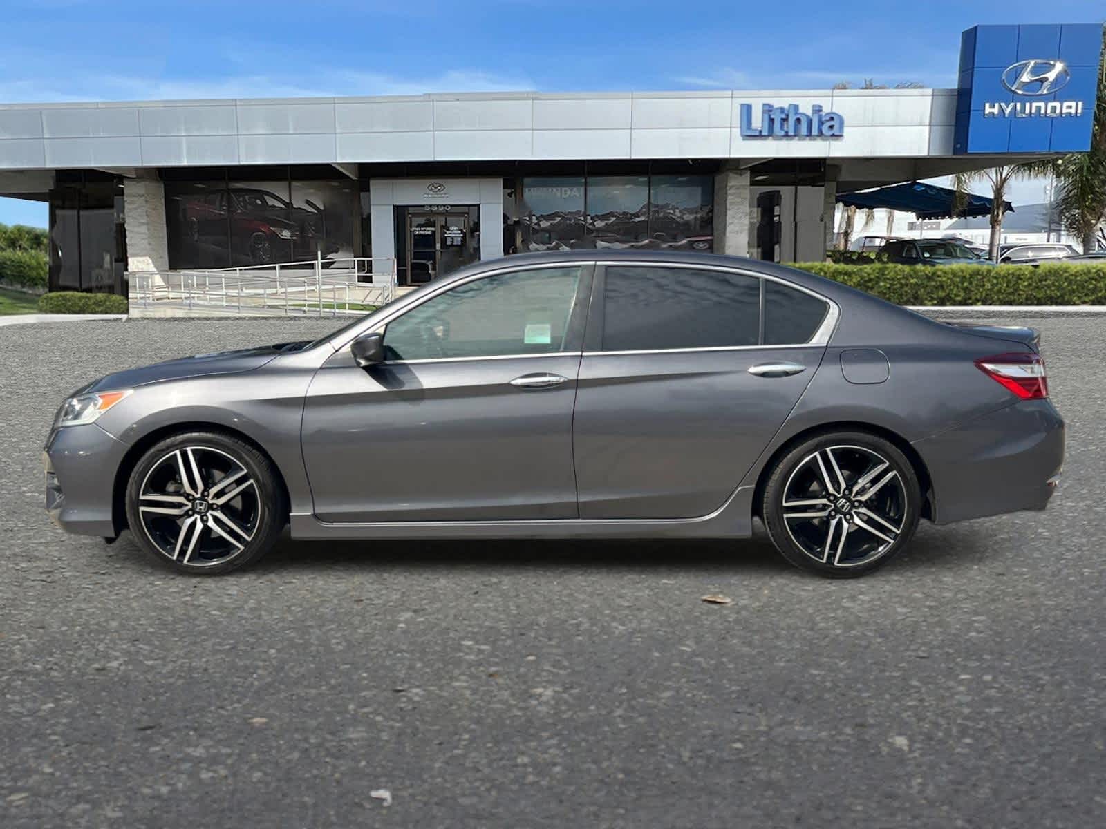 Thumbnail: 2017 Honda Accord - 5