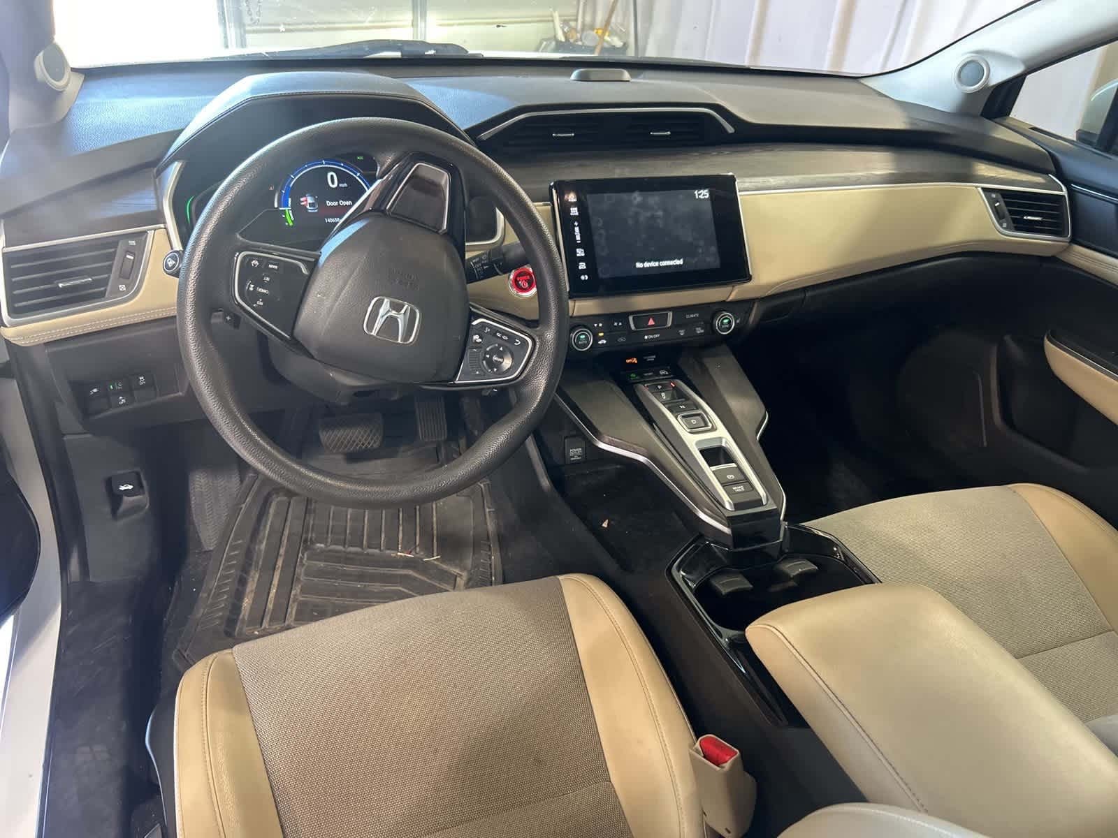 2018 Honda Clarity  23