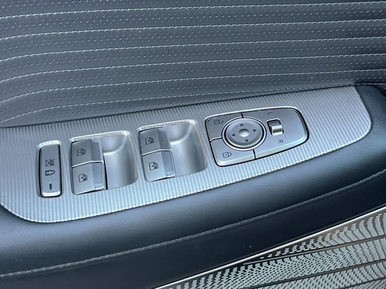 Thumbnail: 2023 Hyundai Palisade - 13