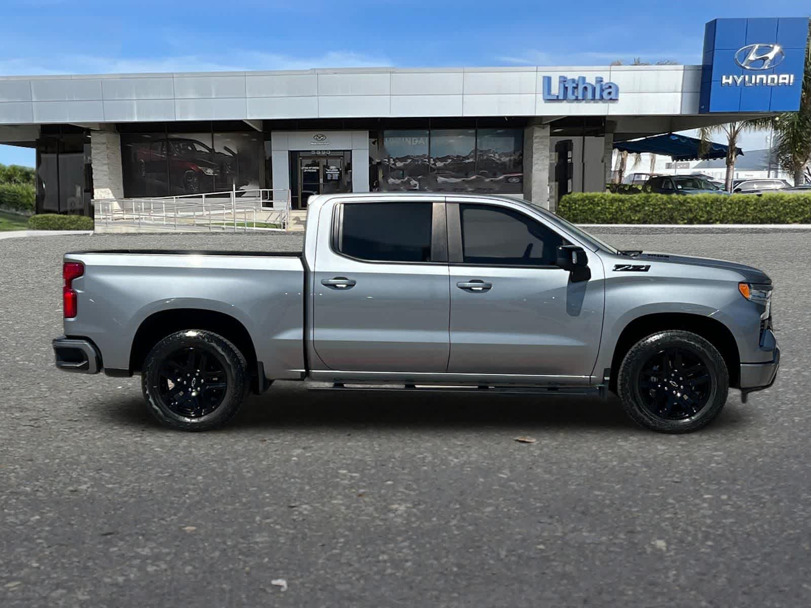 Thumbnail: 2023 Chevrolet Silverado 1500 - 9