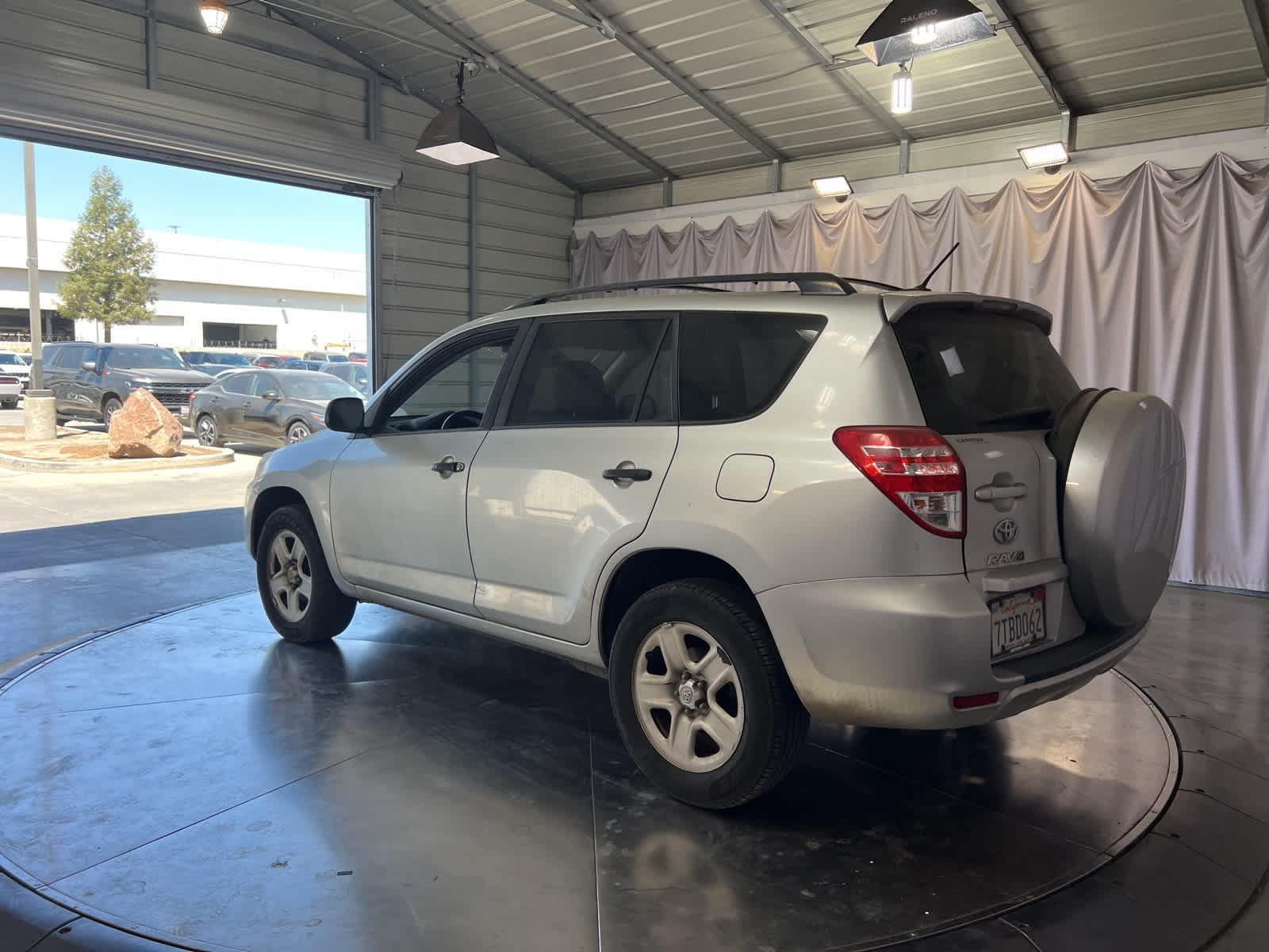 Thumbnail: 2011 Toyota RAV4 - 5