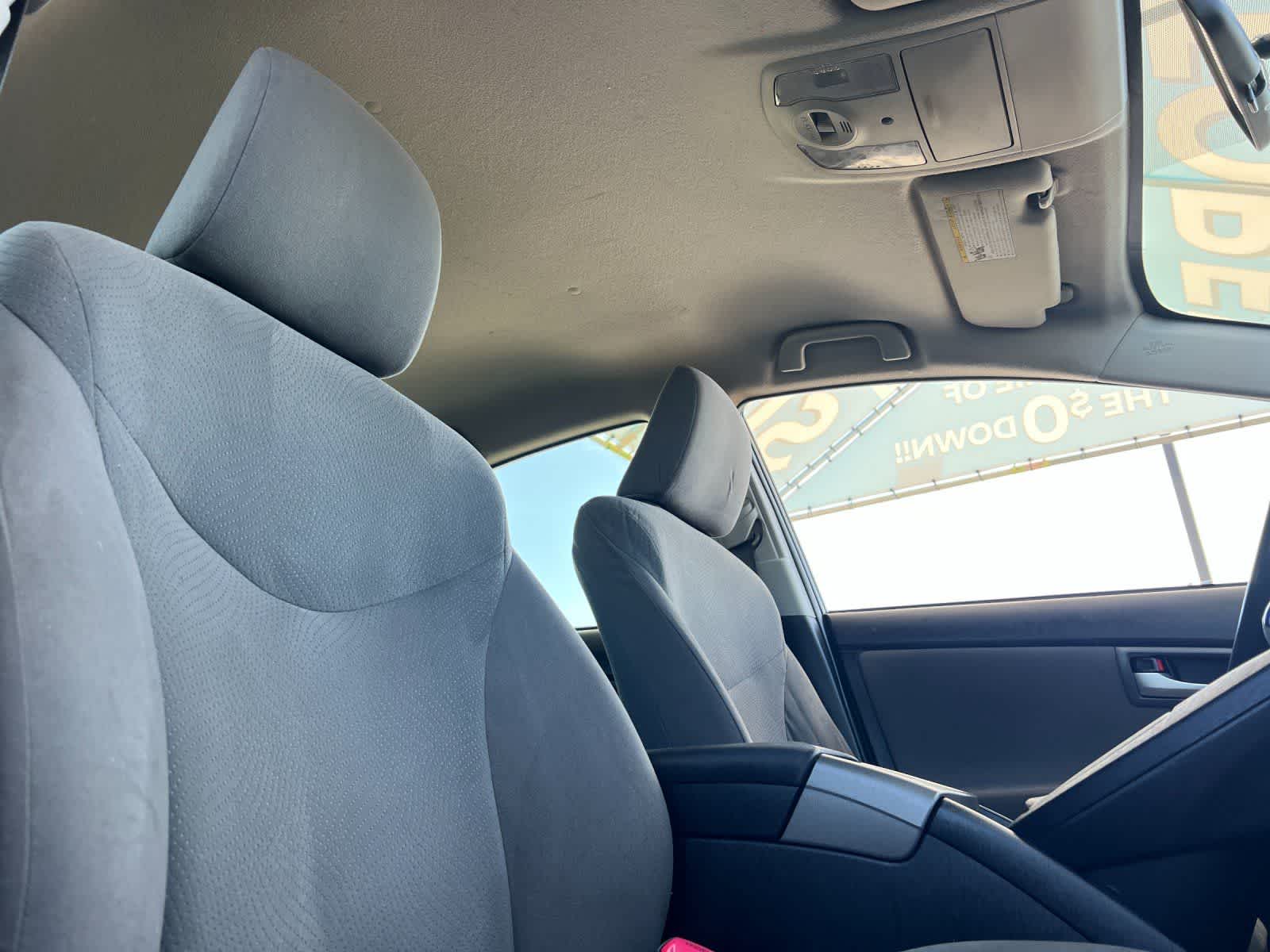 Thumbnail: 2013 Toyota Prius - 18