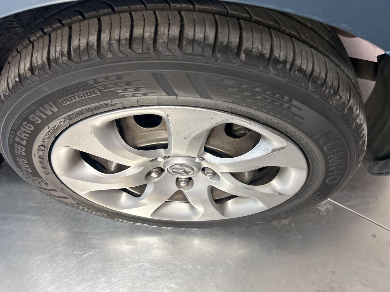 Thumbnail: 2011 Mazda Mazda3 - 14