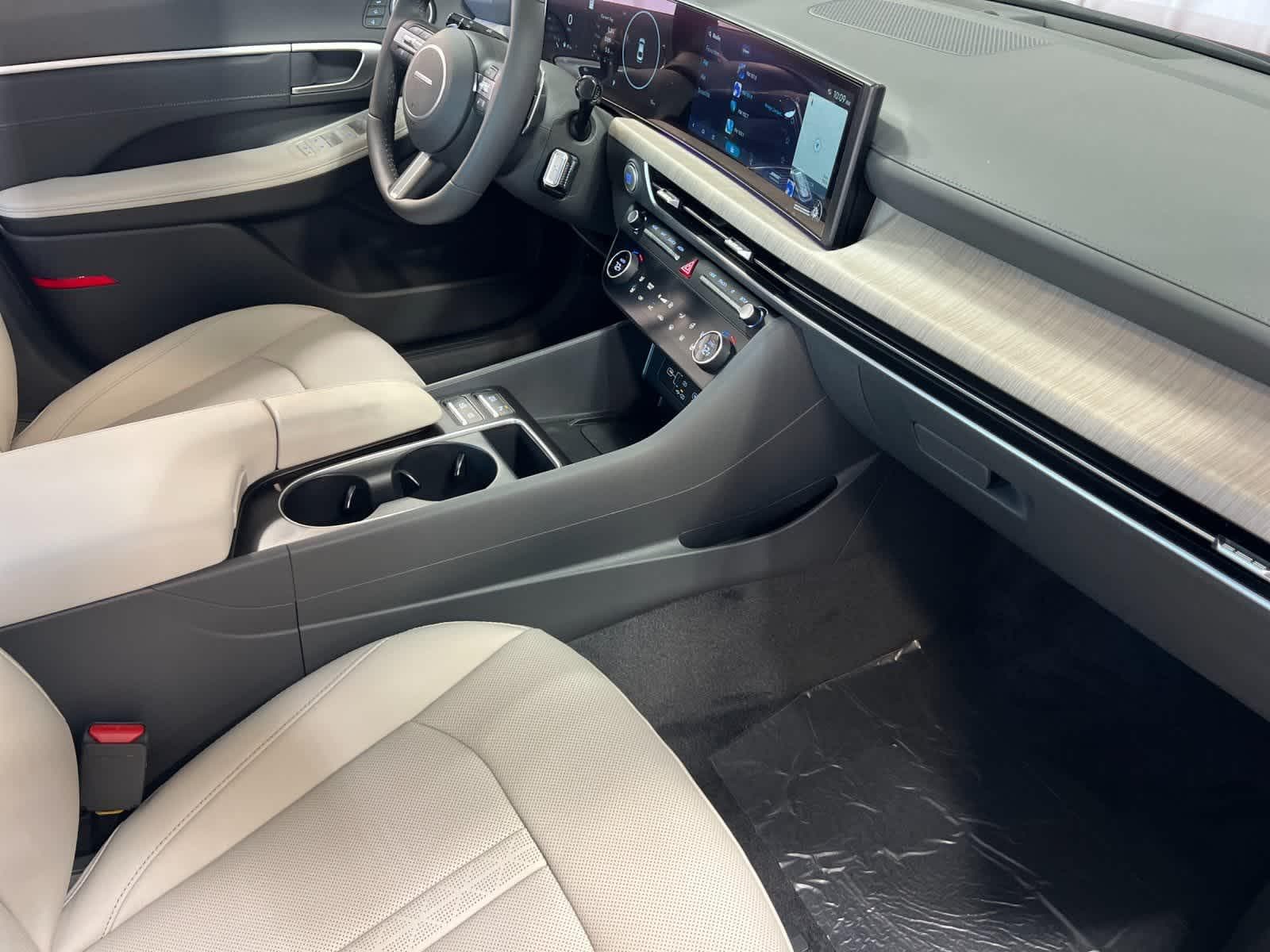 Thumbnail: 2025 Hyundai Sonata - 16