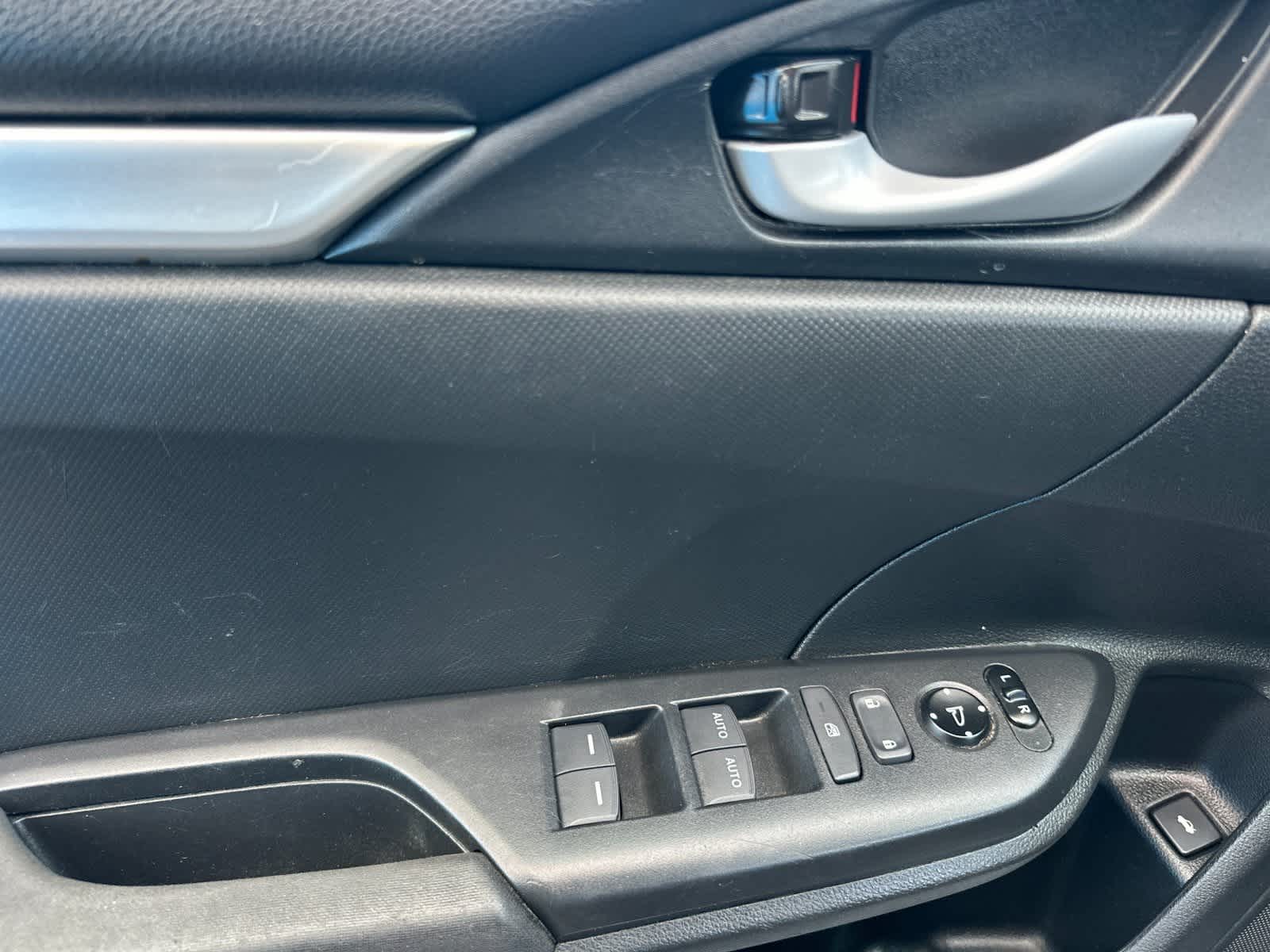 Thumbnail: 2018 Honda Civic - 12