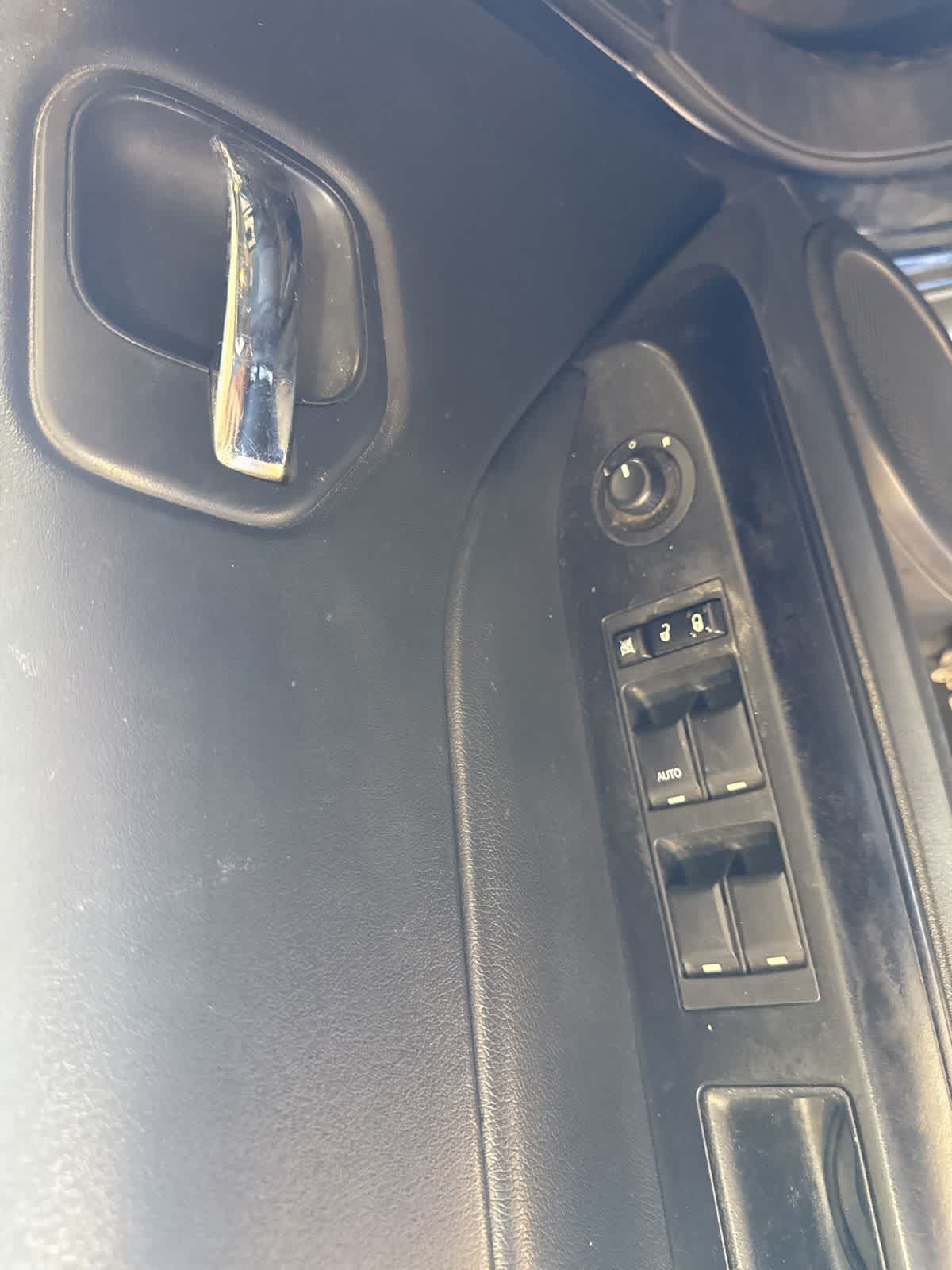 Thumbnail: 2015 Jeep Patriot - 14