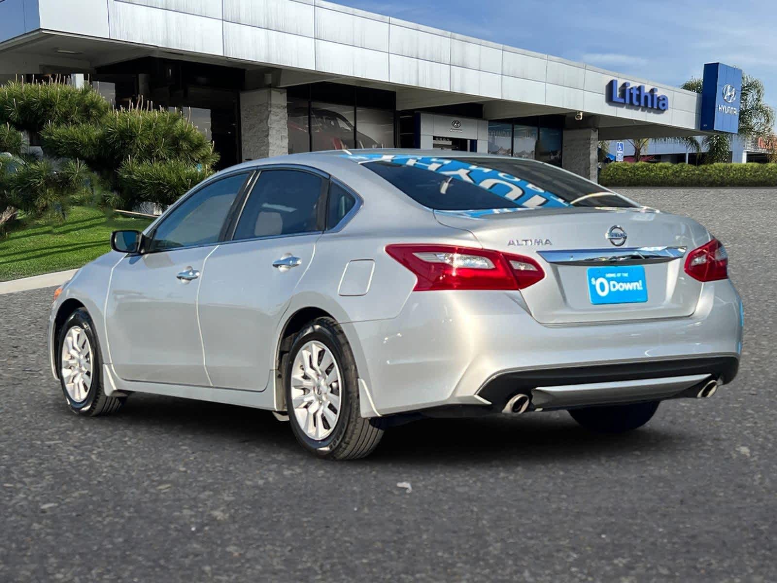 Thumbnail: 2018 Nissan Altima - 6