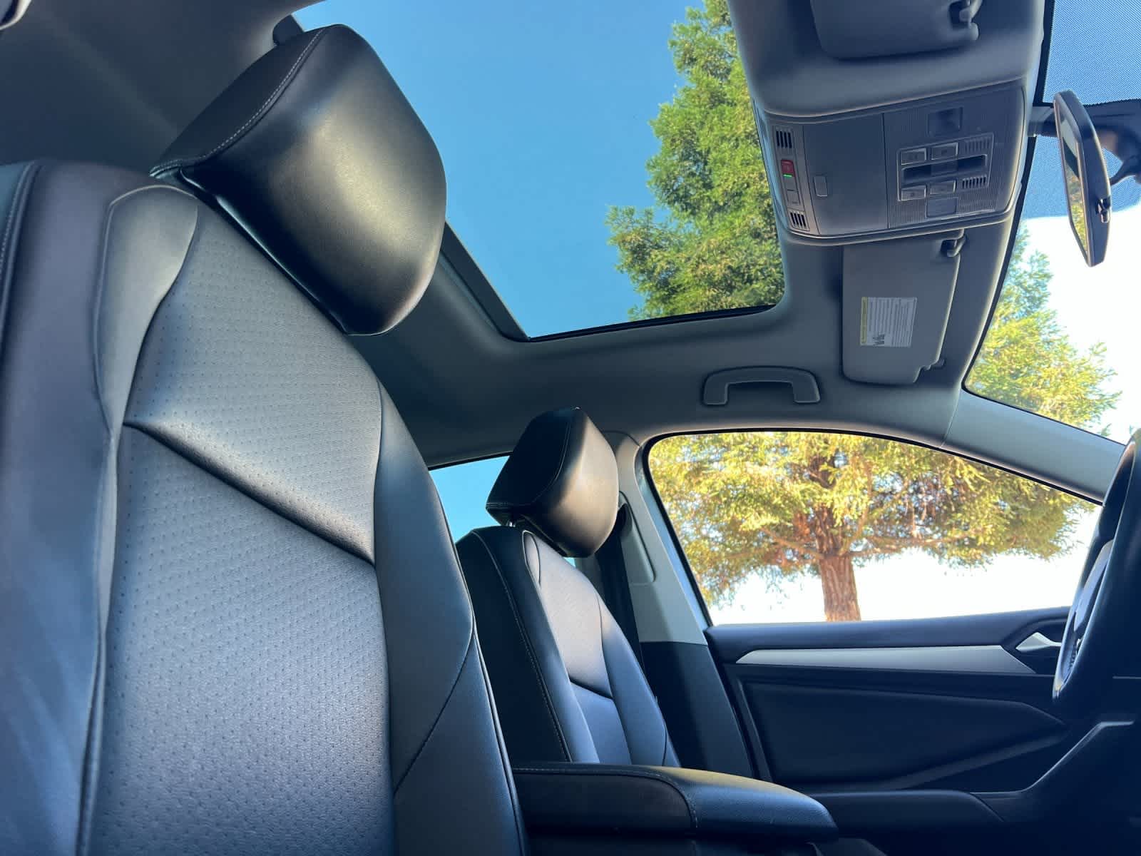 Thumbnail: 2020 Volkswagen Jetta - 16