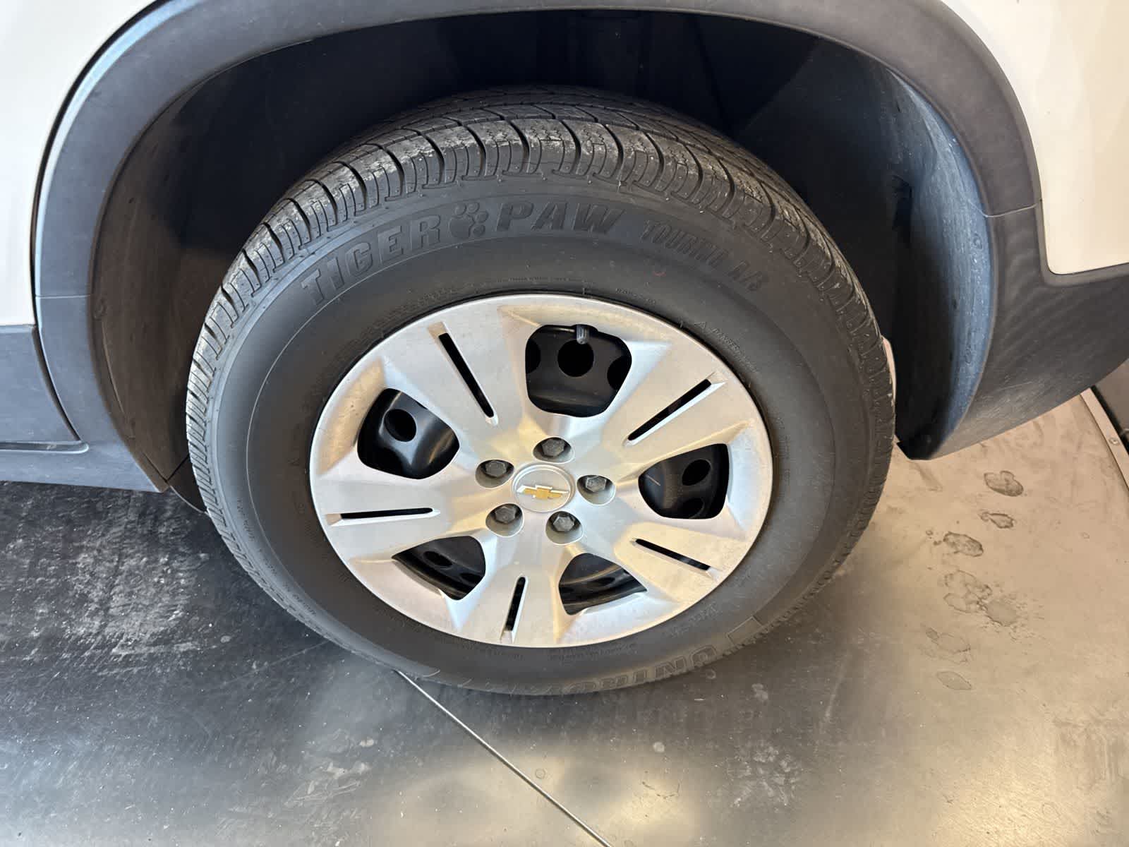 Thumbnail: 2018 Chevrolet Trax - 10