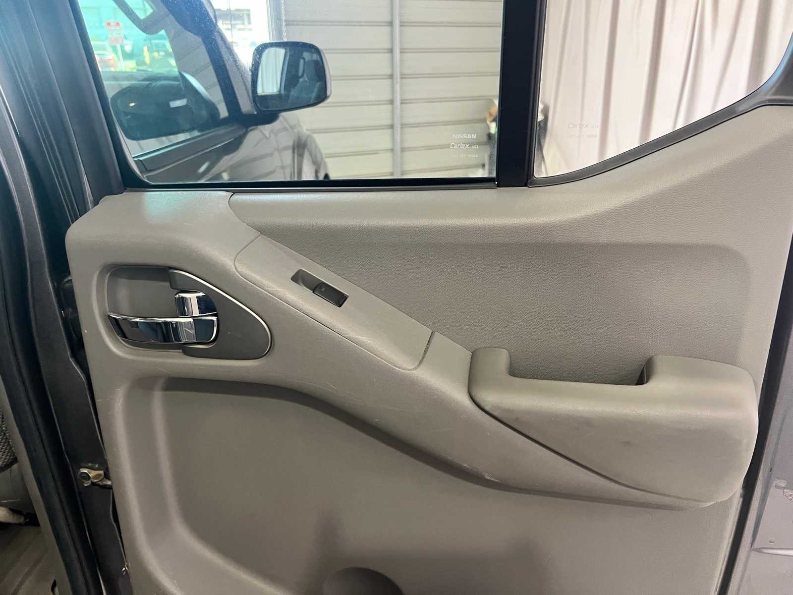Thumbnail: 2017 Nissan Frontier - 16