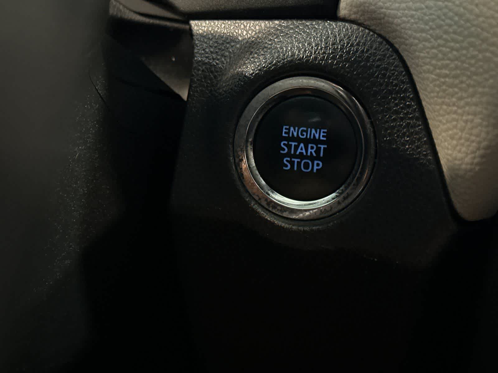 Thumbnail: 2020 Toyota RAV4 - 26