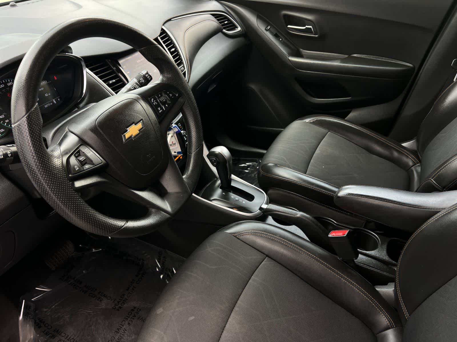Thumbnail: 2021 Chevrolet Trax - 12