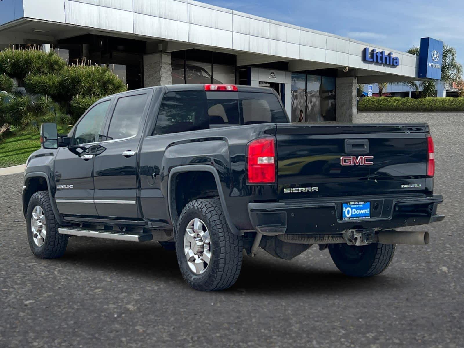 Thumbnail: 2017 GMC Sierra 3500 - 6