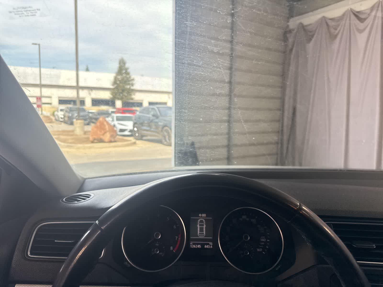 Thumbnail: 2017 Volkswagen Jetta - 24