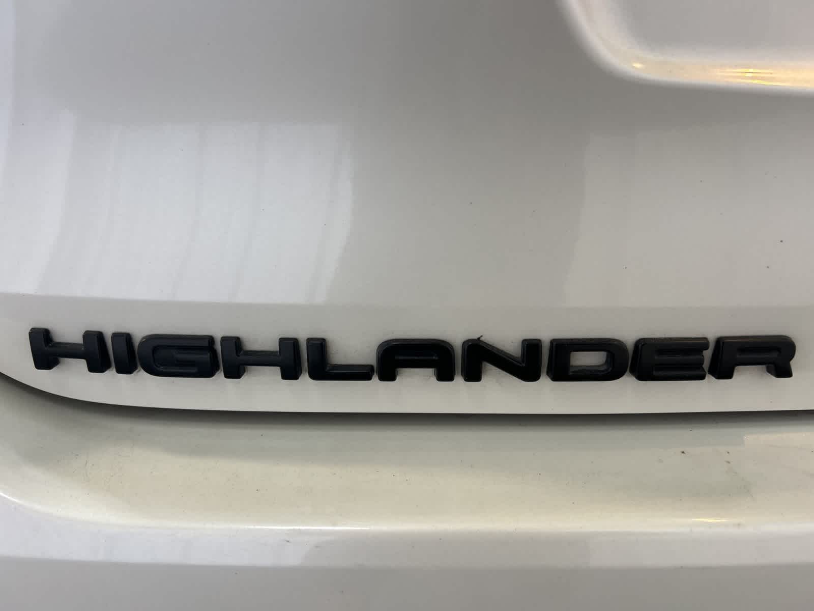 Thumbnail: 2021 Toyota Highlander - 13